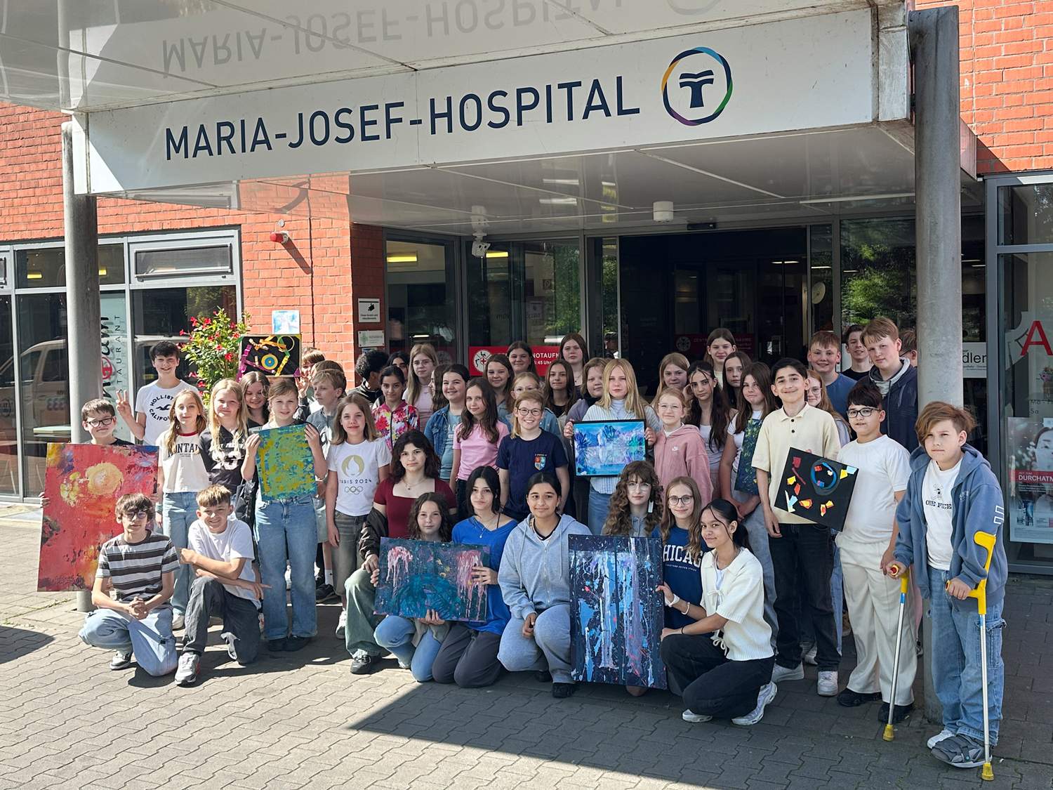 Schülerinnen und Schüler der Nelson-Mandela-Gesamtschule Greven Schülerinnen und Schüler der Nelson-Mandela-Gesamtschule Greven
